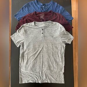 Lot of 3 men’s size Large shirts